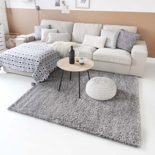 Hoogpolig vloerkleed shaggy Trend effen - lichtgrijs - sfeer, thumbnail