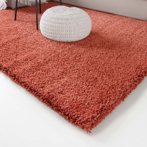 Hoogpolig vloerkleed shaggy Trend effen - terracotta - close up hoek