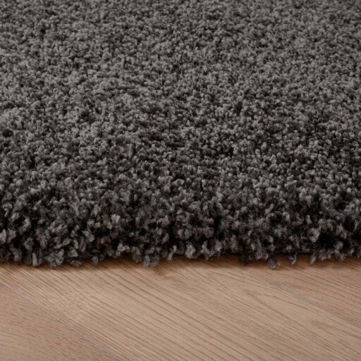 Hoogpolig vloerkleed shaggy Grand effen - donkergrijs - close up zijkant, thumbnail