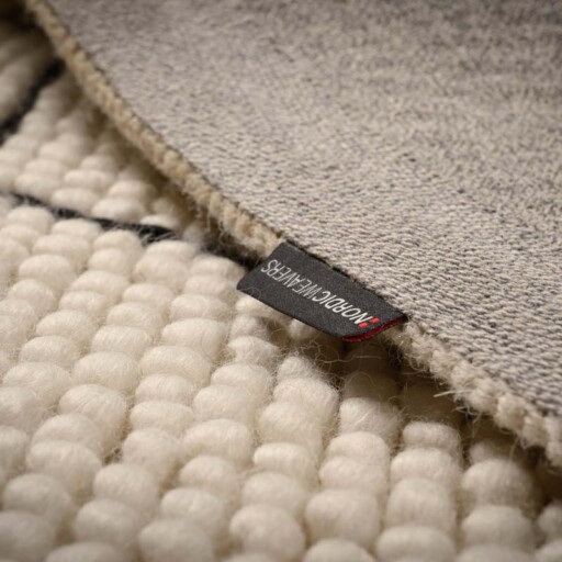 Wollen vloerkleed - ruiten Vinduer - crème/zwart - close up materiaal, thumbnail