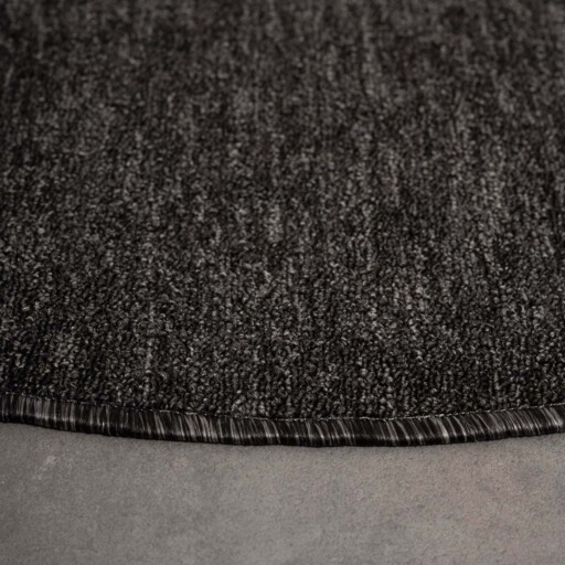Rond vloerkleed Lush - antraciet - close up zijkant, thumbnail