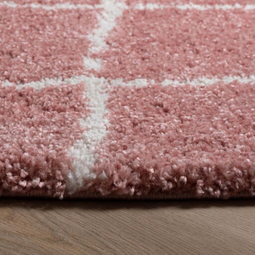 Rond hoogpolig vloerkleed ruiten Artisan - roze/wit - close up, thumbnail