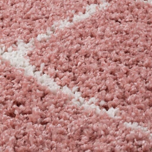 Hoogpolig vloerkleed ruiten Habitat - roze/wit - close up, thumbnail