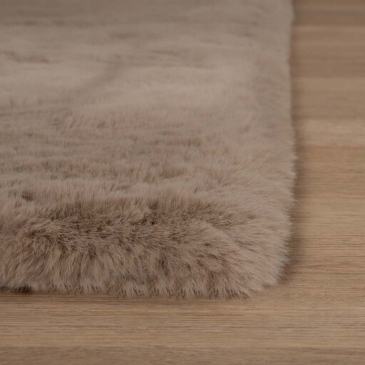 Vierkant hoogpolig vloerkleed - Comfy plus - taupe - close up, thumbnail