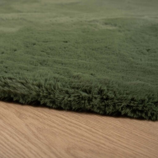 Rond hoogpolig vloerkleed - Comfy plus - olijfgroen - close up, thumbnail