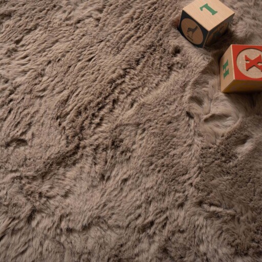 Kindervloerkleed Walvis - Fluffy taupe - close up, thumbnail