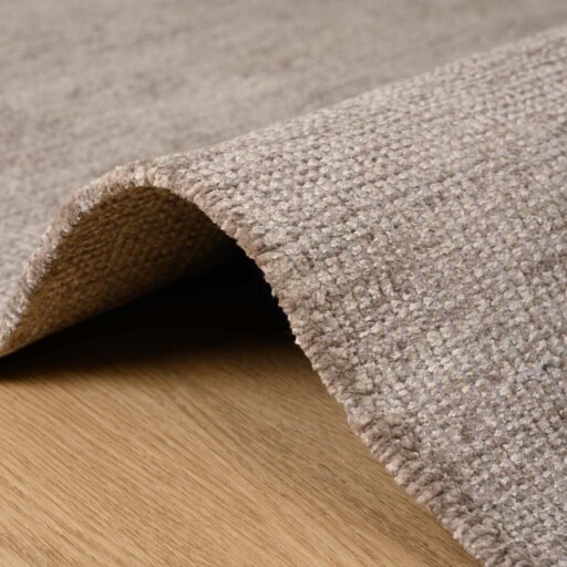 Viscose vloerkleed - Gem grijs - close up zijkant, thumbnail