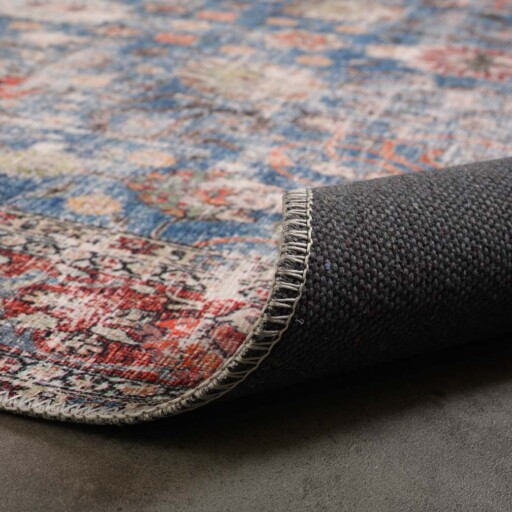 Vintage vloerkleed - Fade Oasis blauw/rood - close up vouw, thumbnail